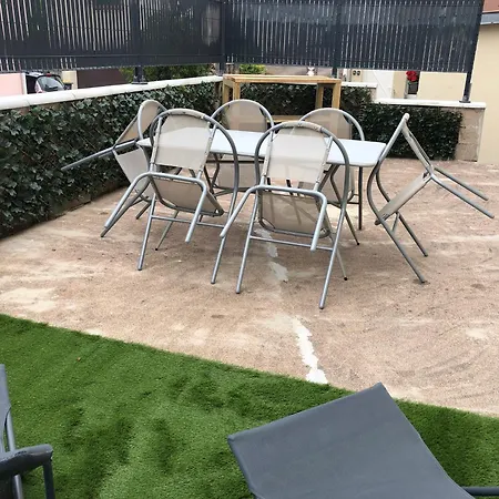 Appartamento Meubles Deco Fab - Tapas Luxeuil-les-Bains Esterno foto