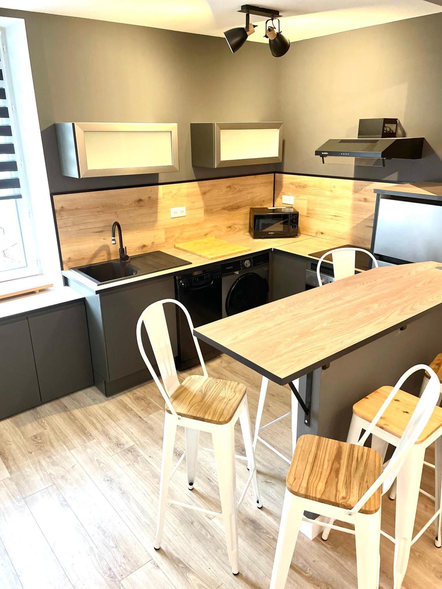 Appartement Meubles Deco Fab - Tapas Luxeuil-les-Bains